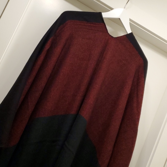 Reversible poncho - Picture 5 of 6
